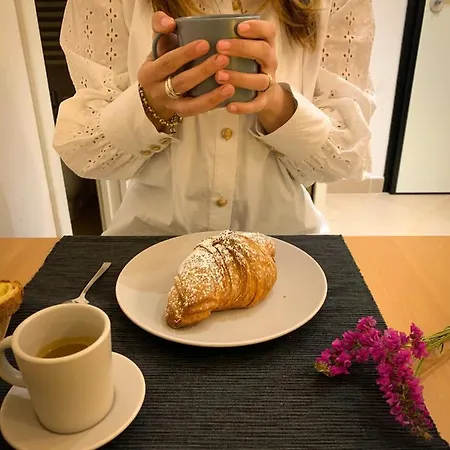 Апартаменты Gale